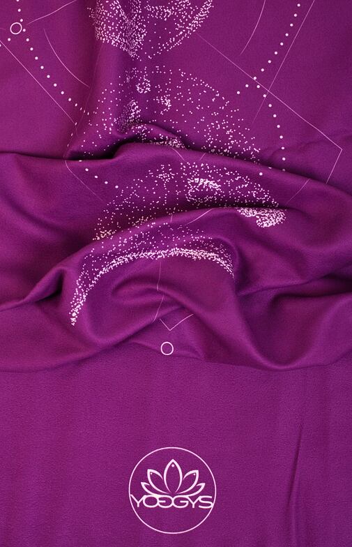YOGGYS [MOON PHASE PURPLE] malý ručník na jógu